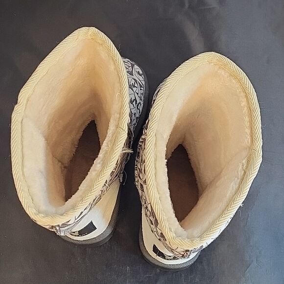 BRAND NEW PLAYBOY BUNNY UGG STYLE WOMEN"S BOOT - Picture 7 of 15